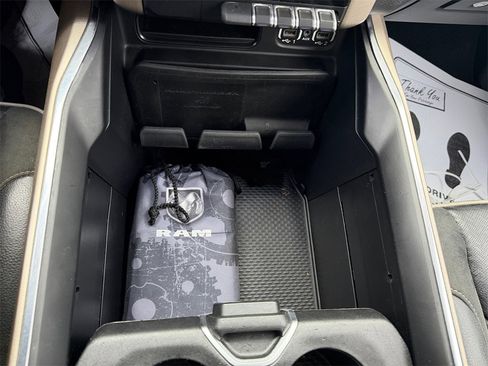 Used 2021 RAM 1500 Laramie image 32