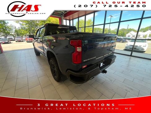 Used 2021 Chevrolet Silverado 1500 Custom Trail Boss AWD/4WD image 3