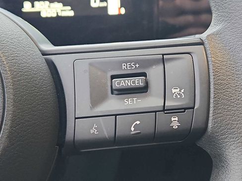 Certified 2025 Nissan Kicks SV w/ Illumination Package image 21