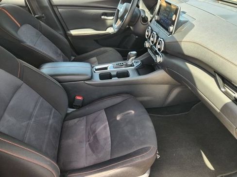 Used 2025 Nissan Sentra SR FWD image 13