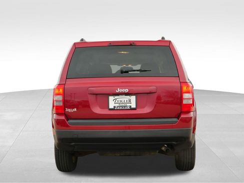 Used 2015 Jeep Patriot Sport w/ Power Value Group image 6