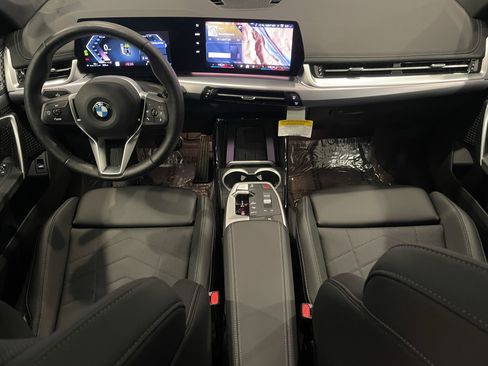 Used 2025 BMW X1 xDrive28i w/ Convenience Package image 16