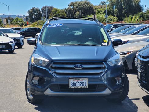 Used 2018 Ford Escape SE AWD/4WD image 2