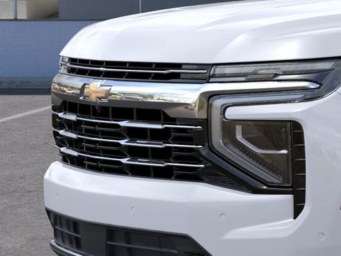 New 2026 Chevrolet Suburban LT w/ Comfort Package AWD/4WD image 39