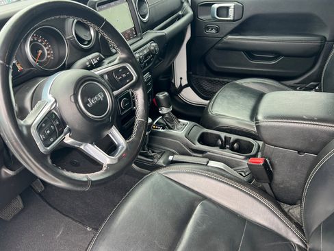 Certified 2021 Jeep Gladiator Overland w/ Popular Equipment Package image 11