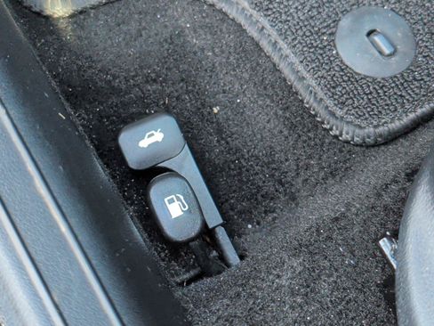 Used 2025 Kia K4 FWD image 35