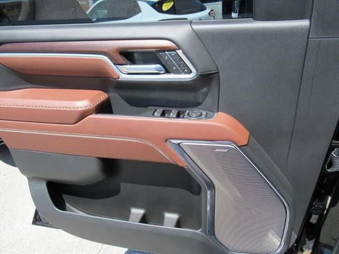 Used 2025 GMC Sierra 2500 Denali Ultimate image 20