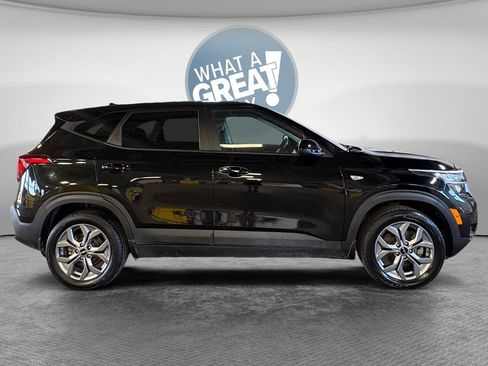 Certified 2024 Kia Seltos LX AWD/4WD image 2