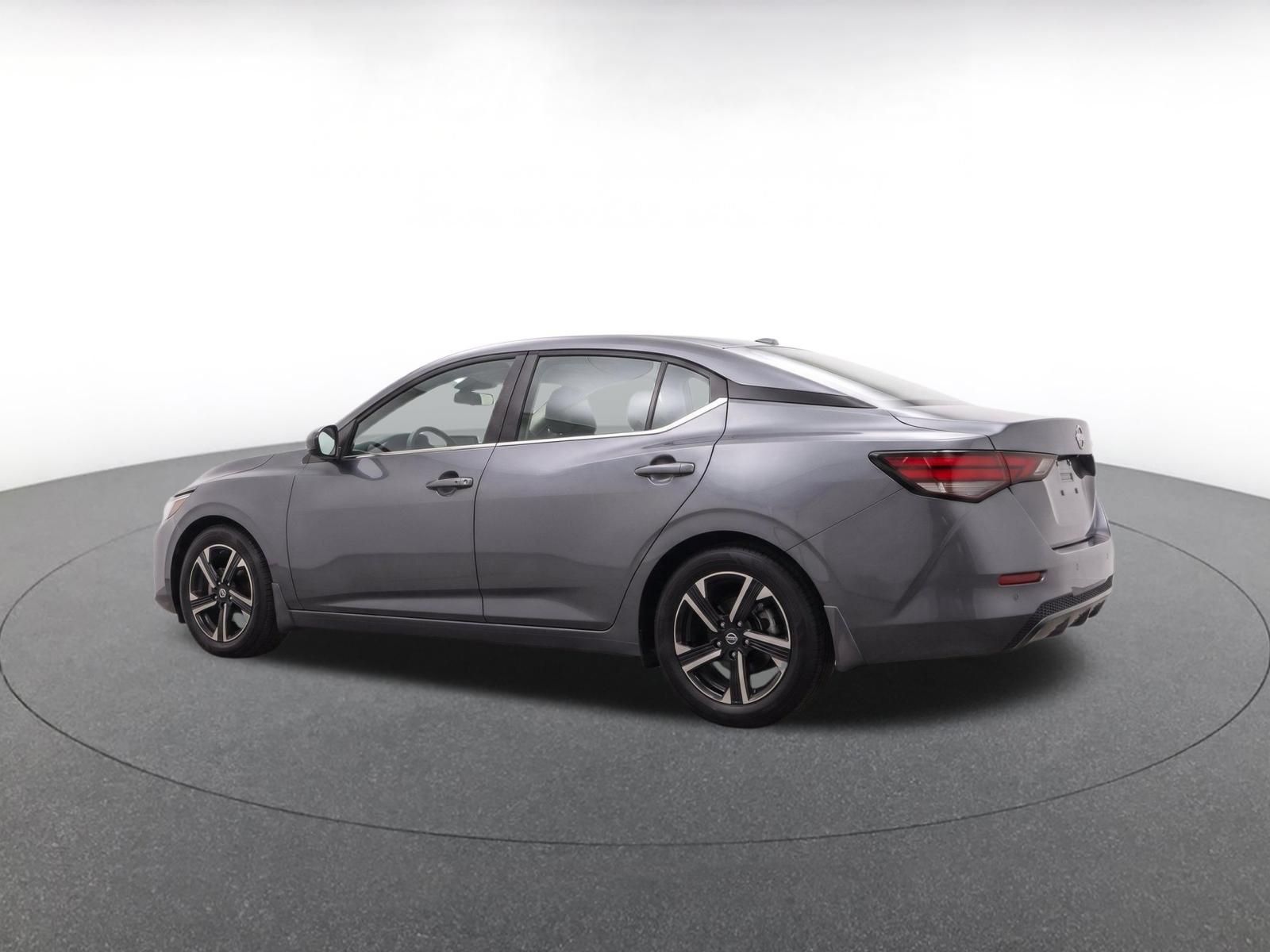 Used 2025 Nissan Sentra SV FWD image 6