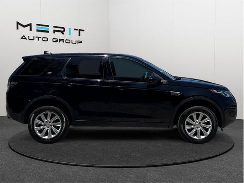 Used 2019 Land Rover Discovery Sport SE AWD/4WD image 10