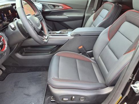 Used 2024 Chevrolet Equinox EV RS FWD image 14