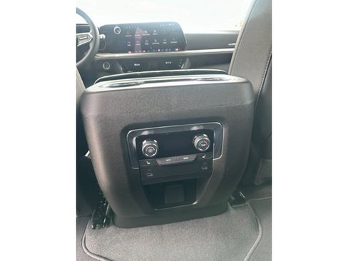 New 2026 Chevrolet Tahoe High Country image 19