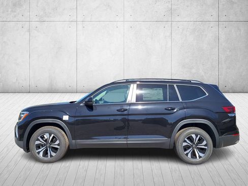 New 2026 Volkswagen Atlas SE image 8