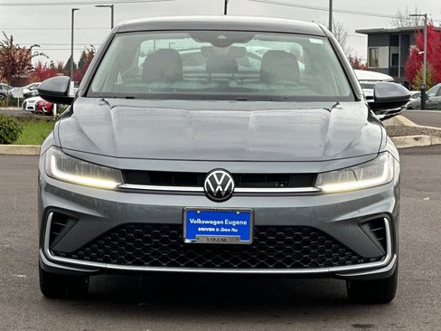 New 2026 Volkswagen Jetta SE image 8