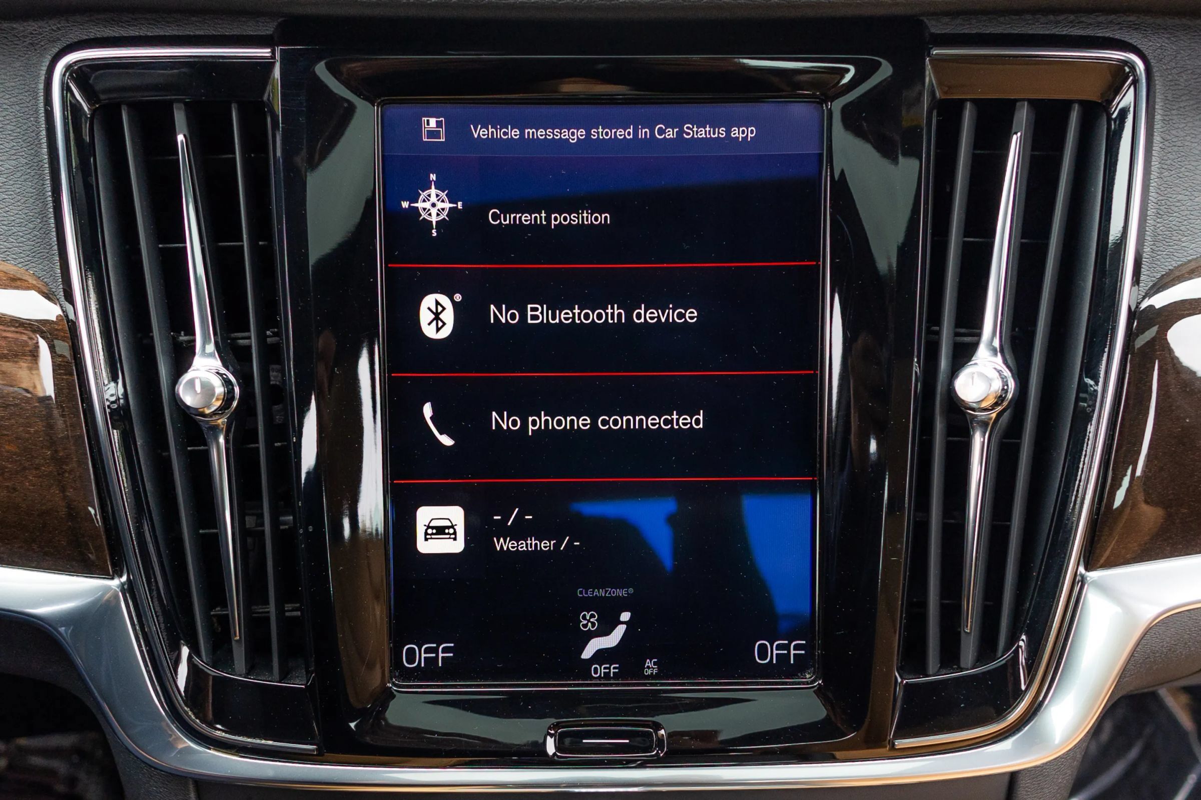 Used 2017 Volvo S90 T5 Momentum w/ Vision Package FWD image 19