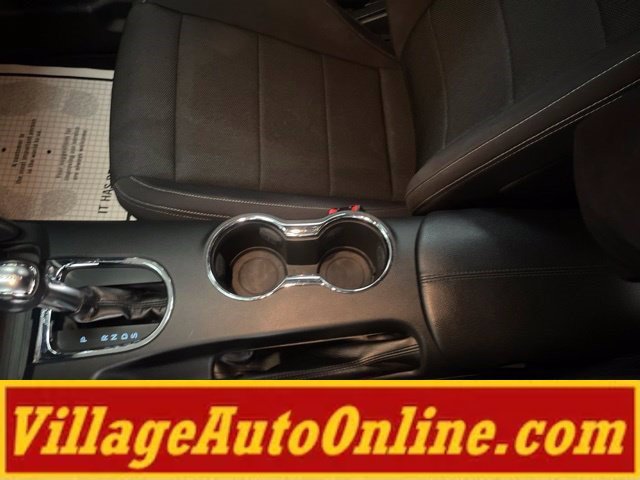 Used 2015 Ford Mustang Convertible RWD image 13