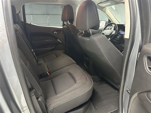Used 2018 Chevrolet Colorado LT w/ LT Convenience Package AWD/4WD image 12