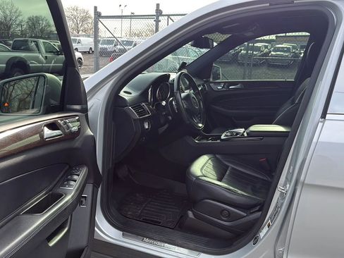 Used 2017 Mercedes-Benz GLS 450 4MATIC image 21