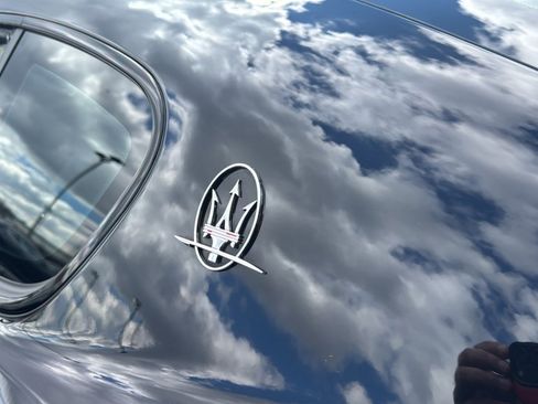 Used 2013 Maserati GranTurismo Sport image 33