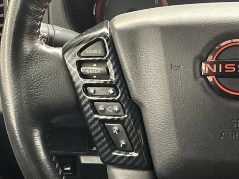 Used 2022 Nissan Frontier PRO-4X AWD/4WD image 16