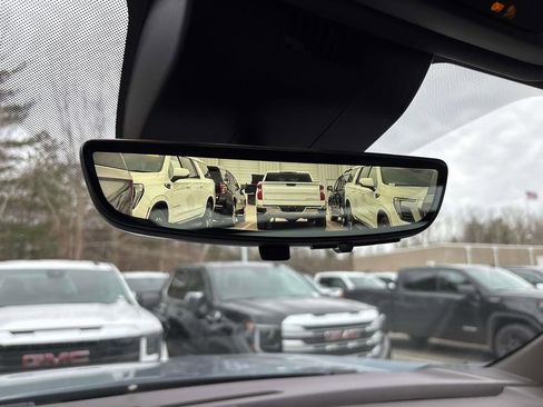 New 2026 GMC Yukon XL Elevation w/ Elevation Premium Package image 17