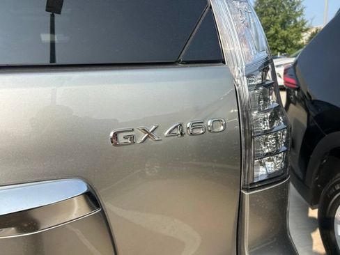 Used 2021 Lexus GX 460 Premium w/ Premium Package AWD/4WD image 4