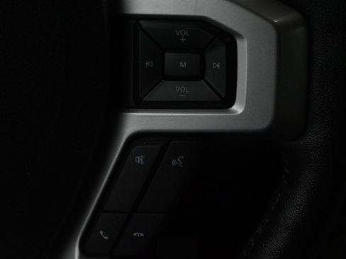 Used 2018 Ford F150 Lariat RWD image 18