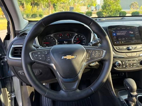 Used 2024 Chevrolet Equinox LT FWD image 15