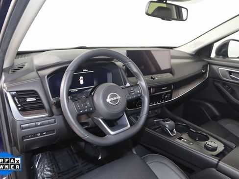 Used 2024 Nissan Rogue Platinum image 28