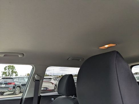 Certified 2025 Kia Soul LX image 22