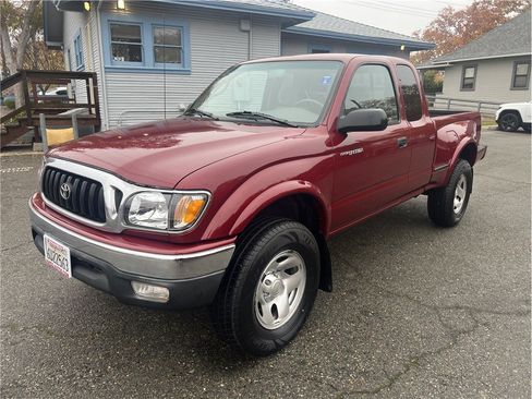 Used 2002 Toyota Tacoma PreRunner image 3