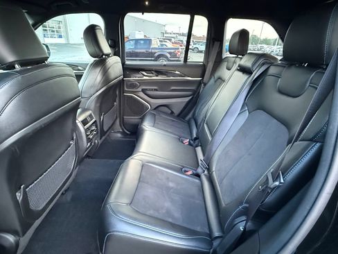 Used 2024 Jeep Grand Cherokee Trailhawk w/ Advanced Protech Group II AWD/4WD image 14