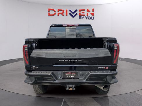 Used 2024 GMC Sierra 3500 AT4 w/ AT4 Premium Plus Package image 7