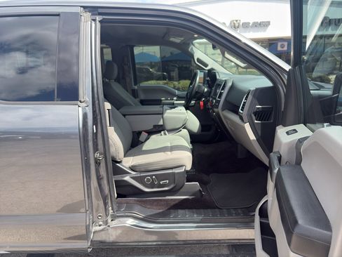 Used 2016 Ford F150 XLT w/ Equipment Group 302A Luxury AWD/4WD image 15