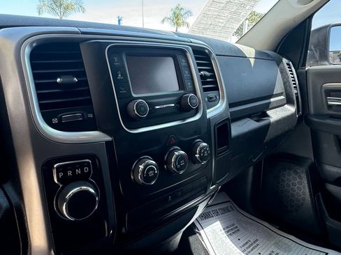 Used 2021 RAM 1500 Classic SLT image 30