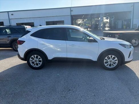 Used 2025 Ford Escape Active w/ Tech Pack #1 FWD image 4