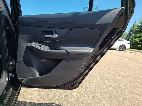New 2026 Nissan Sentra SV w/ SV Convenience Package FWD image 26