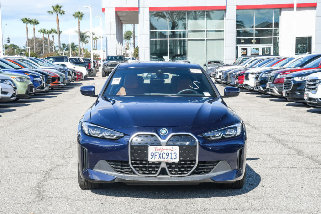 Used 2023 BMW i4 eDrive35 RWD image 2