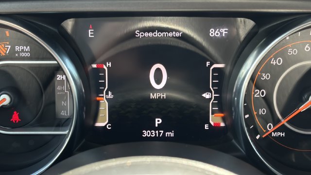 Used 2023 Jeep Gladiator Sport AWD/4WD image 21