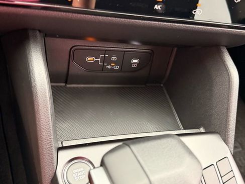 New 2026 Kia Sportage LX image 18