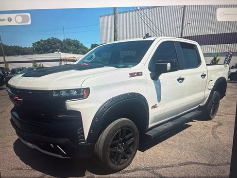 Used 2021 Chevrolet Silverado 1500 LT Trail Boss w/ LT Trail Boss Premium Package AWD/4WD image 1