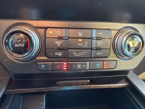 Used 2020 Ford F150 Limited w/ Trailer Tow Package image 23