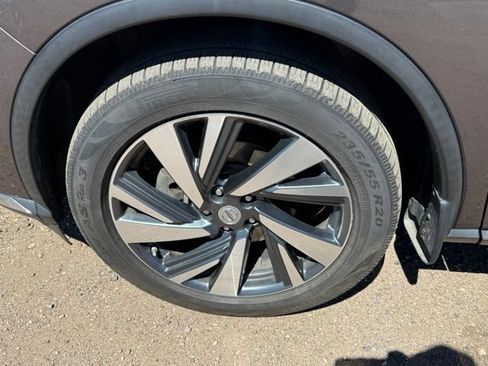 Used 2015 Nissan Murano Platinum w/ Platinum Technology Package FWD image 11