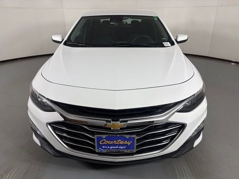 Used 2024 Chevrolet Malibu LT FWD image 3