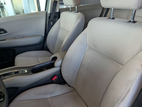 Used 2016 Honda HR-V EX image 5