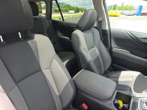 Certified 2025 Subaru Outback Onyx Edition AWD/4WD image 19