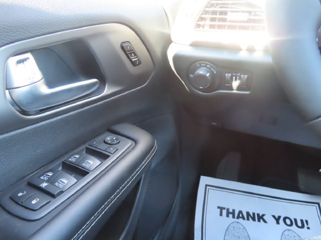 New 2027 Chrysler Pacifica Select AWD/4WD image 32