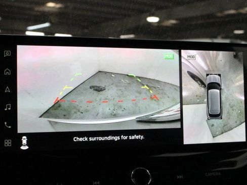 New 2026 Mitsubishi Outlander SE image 13