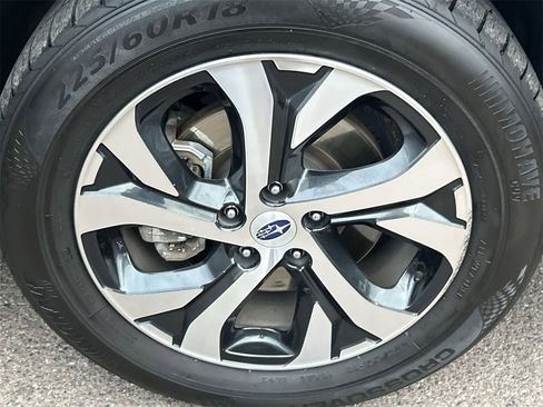 Certified 2022 Subaru Outback Touring XT w/ Popular Package #2 image 7