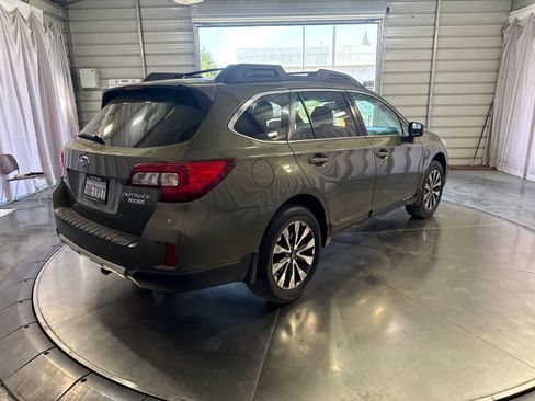 Used 2015 Subaru Outback 2.5i Limited w/ Protection Package #1 AWD/4WD image 4